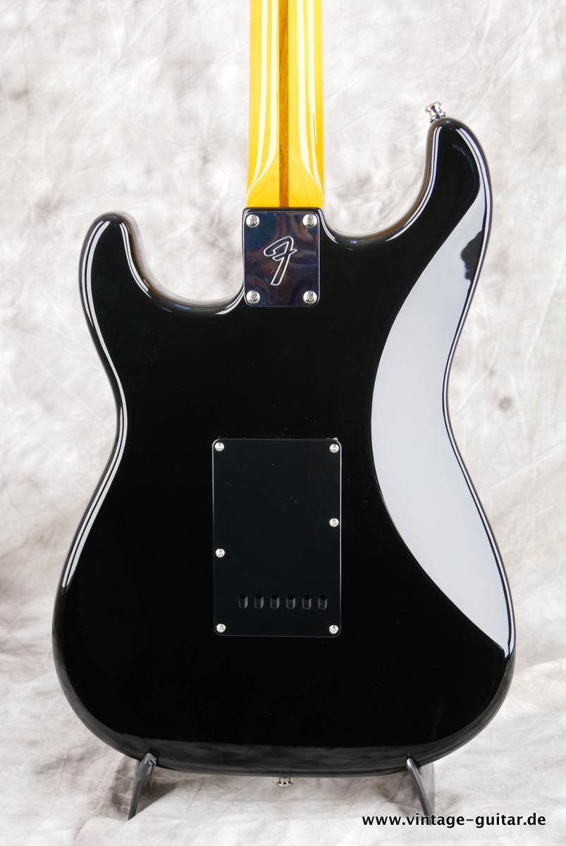 Fender_Stratocaster_made_from_Parts_David_Gilmour_ Mexico_black_2020-004.JPG